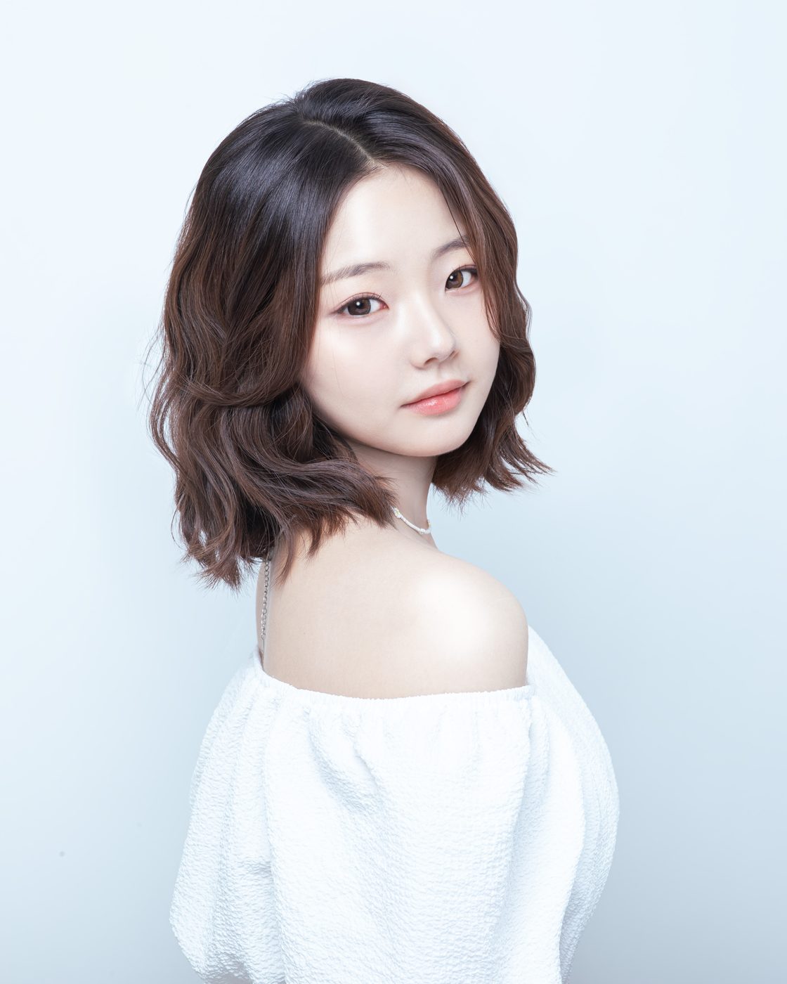양고은 측면 프로필